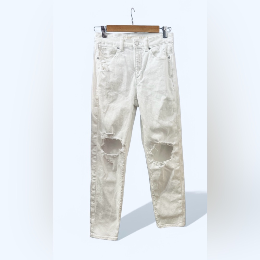 American Eagle outfitters White Ripped  & distressed Stretch Mom Straight Jeans - Picture 2 of 15